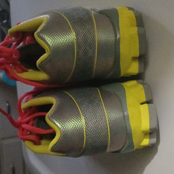 Reebok runners - Picture 3 of 4